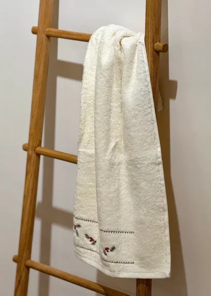 Набор новогодних полотенец Ягоды, 40х71, хлопок, экрю фото №2