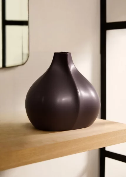 Ваза керамическая Black stone 24 см, черная