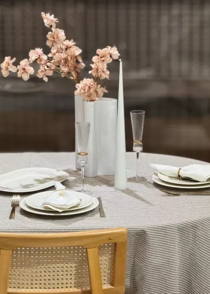 Скатерть Tezza, 150х200, хлопок, бежевая в тонкую полоску