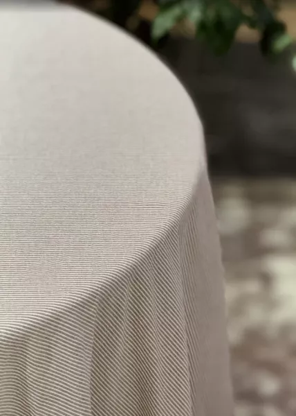 Скатерть Tezza круглая, 180 см, хлопок, бежевая в тонкую полоску фото №3