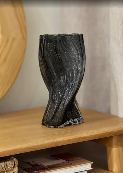 Ваза декоративная из стекла Iris, 25,5 см фото №1