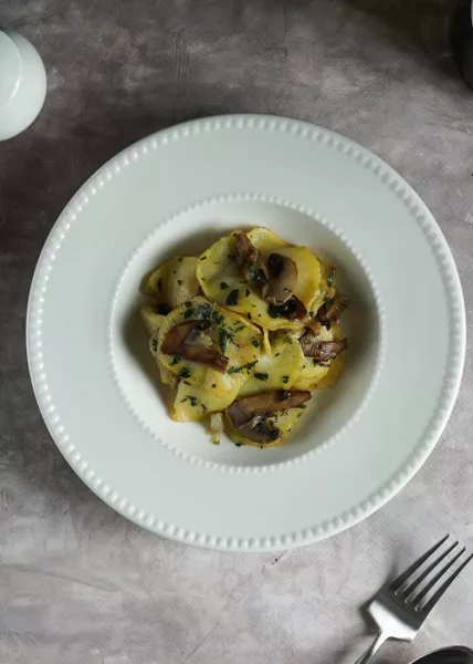 Тарелка Luxe глубокая, 23 см фото №1