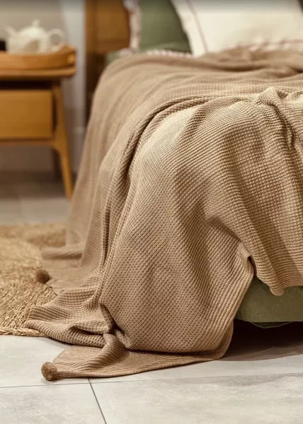 Покрывало декоративное вязаное Mountain, 200x220, коричневое