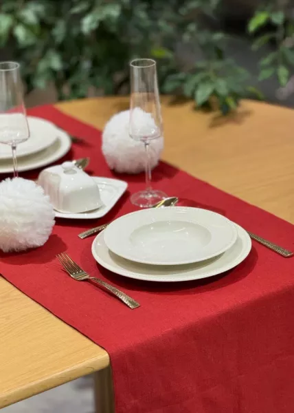 Дорожка из натурального льна 50х160 см, красная