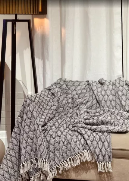 Плед декоративный Leaves с кисточками, 220х240, хлопок, черно-белый фото №1