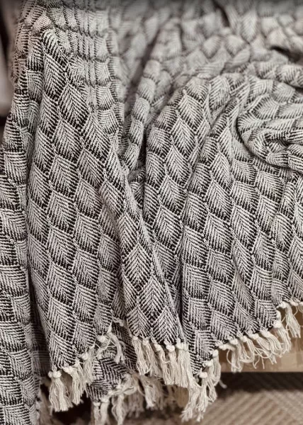 Плед декоративный Leaves с кисточками, 220х240, хлопок, черно-белый фото №5