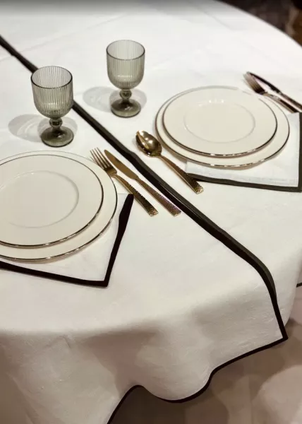 Скатерть с кантом олива из натурального льна 150х200 см, белая фото №1