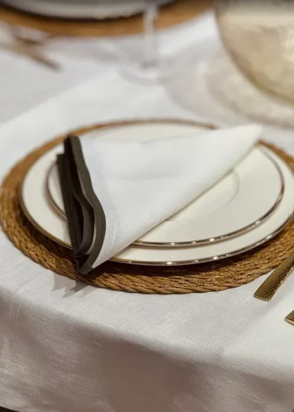 Набор из 2х салфеток с кантом олива 45x45 см из натурального льна, белый фото №1